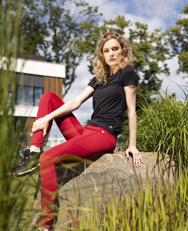 ARDON H2472 Dámske elastické nohavice ARDON®ALBADEW karmínová XS